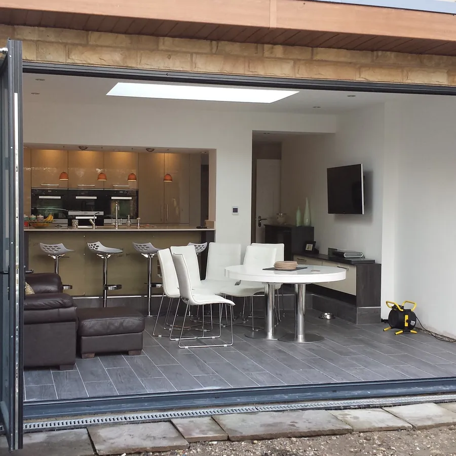 Bifold Forest Hill