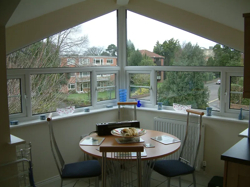 Bay Windows Forest Hill